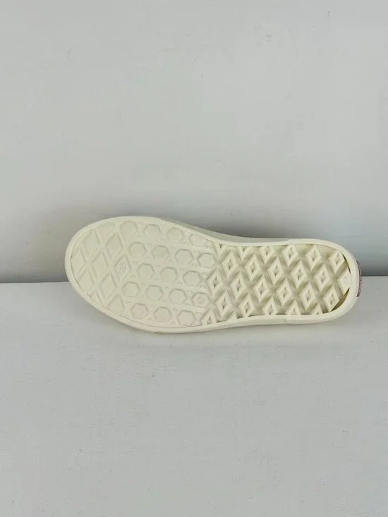 Women's 6.5, Men's 5 - Vans Slip-On Mule TRK Water Shoes - Marshmallow - Picture 8 of 9